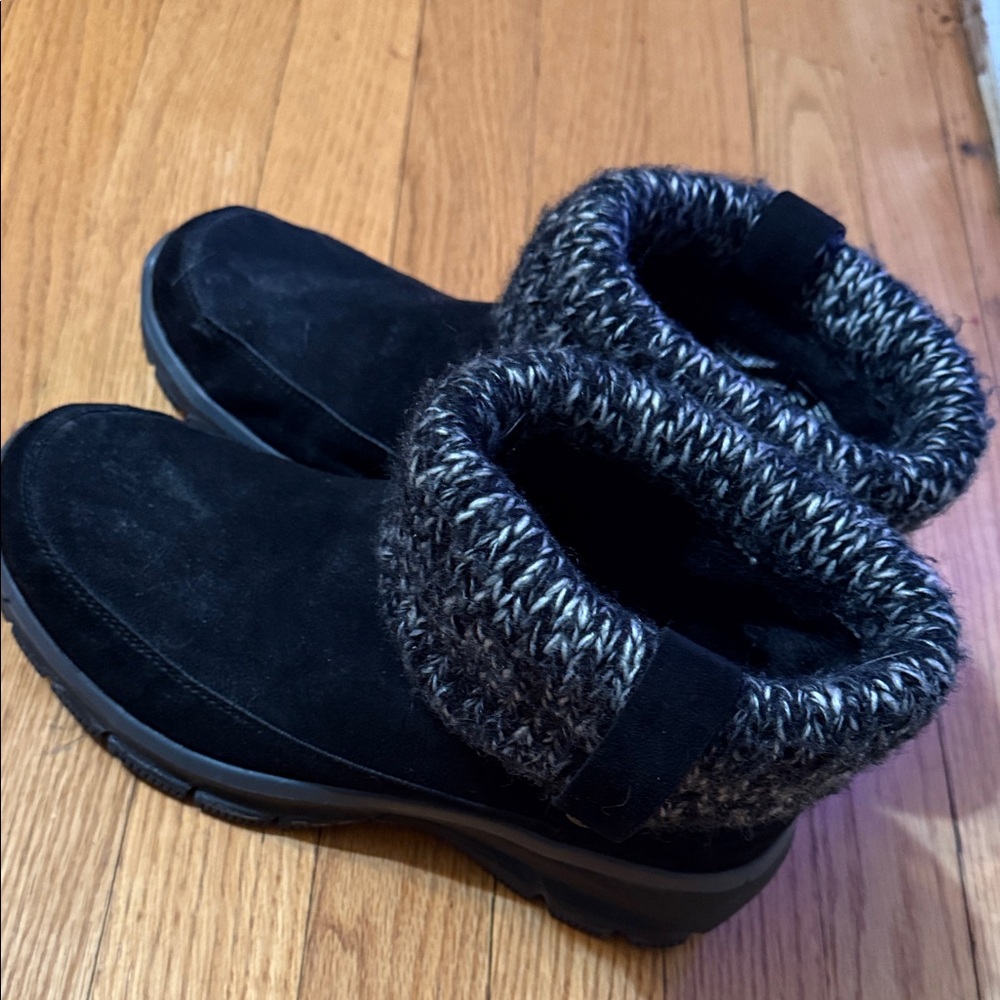 Cozy Black Knit-Cuff Winter Ankle Boots